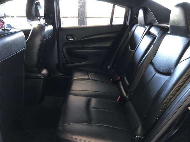 Chrysler 200 2012 photo 18